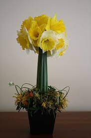 Daffodil Topiary Was Fiddly To Make As I Snapped Quite A Few Of The Daffodil Heads In The Proces Spring Flower Arrangements Flower Arrangements Spring Flowers