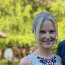 Kendra Petersen's Instagram, Twitter & Facebook