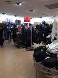 Photos de costumes de marié, prix, avis, disponibilité et téléphone. Armand Thiery Vetements Femme Chambery 73000 Adresse Horaire Et Avis