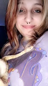 What size enclosure is suitable for adult Argus monitors?