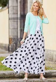 Black And White Polka Dot Maxi Skirt Swing Into Spring With This Top To Bottom Look Featuring Our Polka Dot Printed Maxi Skirt In Classic Black And Whit Cato Fashion Fashion White Polka Dot Dress