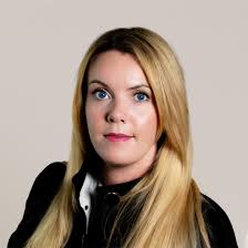 Maria Devine's Instagram, Twitter & Facebook