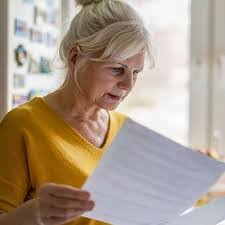 Suzanne Bourne's Instagram, Twitter & Facebook