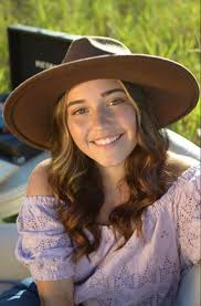 ✨ Lainey Bell of Maine has been selected as the 2024 American Honey  Princess! ✨ Lainey has worked at a honey farm in Maine for several years  and is excited to promote