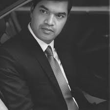 Looking for a family studio or outhouse only today Very very urgent please 