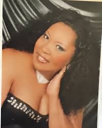 Paula Hardy's Instagram, Twitter & Facebook