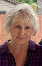 Carolyn Mcvay's Instagram, Twitter & Facebook