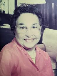 Ann Lemelle's Instagram, Twitter & Facebook