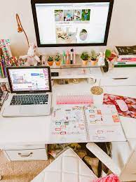 18 awesome study room ideas to get your creativity flowing in 2021 office desk decor study room decor cubicle decor