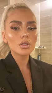 Desiree Pacheco (desireepachecoo)