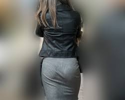 ニットワンピースを着たエロ尻素人を街角盗撮した画像&動画まとめ | 東京パンチラ通り