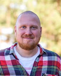 Presentationen av ungdomsledare/ungdomspastorer/teamare fortsätter! Låt mig  idag få presentera: David Lindé, nätverksledare Ung, pastor med inriktning  ungdom och unga vuxna, Lugnetkyrkan Falun Hanna Leonardsson, nätverksledare  Ung, pastor med inrikting ...