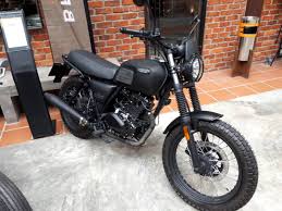 Môtô hoài cổ bx 125 café racer và bx 150 café racer phù hợp với thu nhập của những tín đồ yêu thích dòng xe này. Brixton Bx 150 Cafe Racer
