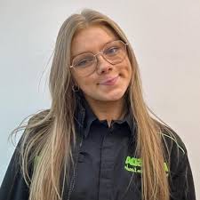Erin from our Ballyclare store sprang into action when one of our older  customers fell and banged his head in the car park while out shopping with  his wife. Grocery section leader