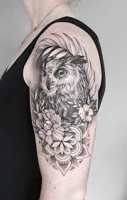 2020 • tattoo oberarm • hirsch mit mandala abgeheilt. Blackwork Mandala Owl Realistische Eule Tattoo Eulen Tattoo Mandala Eulen Tattoo