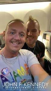 Kimberly Barrows's Instagram, Twitter & Facebook