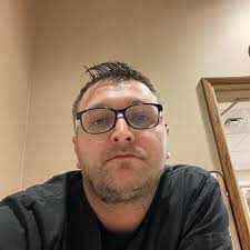 Baby gate for puppy-proofing carpeted hallway needed