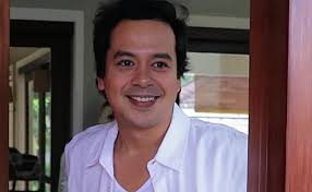 The following 2 files are in this category, out of 2 total. Look John Lloyd Cruz Lands Another Endorsement Deal Manila Bulletin