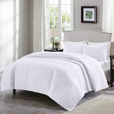 Free shipping on orders over $35. Amazon Com Comfort Spaces Kienna Quilt Set Luxury Double Sided Stitching Design All Season Lightweight Coverlet Bedspread Bedding Matching Shams Twin Twin Xl 66 X90 White Cs14 0263 Home Kitchen