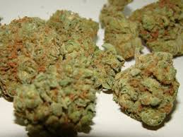 While topping cannabis sounds like something you drizzle on a salad — a cannabis topping, perhaps — it couldn't be further from the edibles you whip up in your kitchen. 7 Ultra Starke Cannabis Sorten