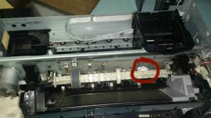 First thing to check when general error appear epson l800 photo printer is check inside the printer if there are no obstacles such as crumpled paper second try to clean the printer, dust is the most common of general error problem. Epson Stylus Photo 6 Colors Red Blinking Indicator Problem Pcingredient