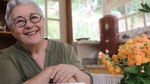 Sonia Hirsch's Instagram, Twitter & Facebook