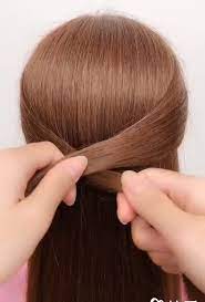 Le Plus Chaud Aucun Cout Tresses Videos Style Belles Coiffures De Petits Pains Enchanteur En 2020 Belle Coiffure Coiffure Fillette Facile Tutoriel De Coiffure