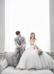 Korean Wedding A 014 Soo Avenue Studio Korea Wedding Pledge Korean Wedding Photography Korean Wedding Wedding Photoshoot Poses