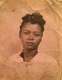 Martha Mace's Instagram, Twitter & Facebook