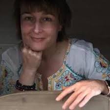 Stephanie Balzer's Instagram, Twitter & Facebook