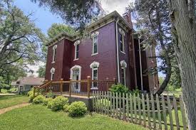 For The Love Of Old Houses Facebook Page C 1887 Kokomo Indiana 3 002 Square Feet 4 Bedrooms 4 Baths Mini Farm This I Victorian Homes Kokomo Old Houses