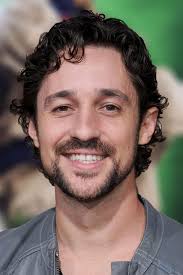 Thomas Ian Nicholas 🌟 6.6