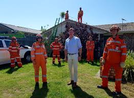 If you experience a loss of power, you should first. Energex Says Now Is The Time For Logan Residents To Sign Up For Sms Alert System As Power Outages Stem From Storms Jimboomba Times Jimboomba Qld