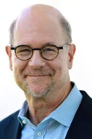 Perry Simon's Instagram, Twitter & Facebook