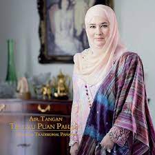 Yam tengku afif temenggong pahang ii , almarhum tengku ahmad ibni almarhum sultan abdullah. Air Tangan Tengku Puan Pahang Manisan Tradisional Pahang By Tunku Azizah
