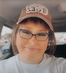 Tami Rivers's Instagram, Twitter & Facebook