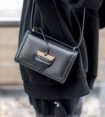 Gales está próximo do apuramento. Barcelona Bag At The Demeler Store Lookave