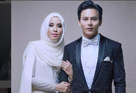 Для просмотра онлайн кликните на видео ⤵. Perkahwinan Nazim Othman Bella Dally Akhirnya Terlerai