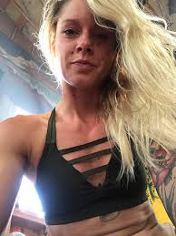 She swallows up 21s nicely :)