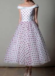 More and more engaged couples are looking to do something different to add a wow factor to their special day, and sometimes looking to the past is a great way to get inspired. Tea Length Red Polka Dots Vintage Pin Up Brautkleid Rockabilly Wedding Dress Bwd165 4prom Co Uk