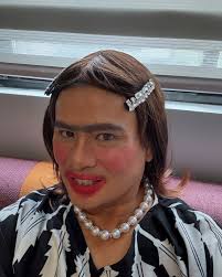 Halooo!!! I am phelma nubla!!!