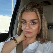 BABY UPDATE: we spent the last 24 hours at the hospital getting induced. I  got all ready even used my Rossa Self Tanning, packed all our over night  hospital bags (youtube video