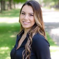 Gina Barrera's Instagram, Twitter & Facebook