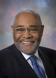 Eric Henton's Instagram, Twitter & Facebook