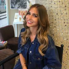 Ann Kathrin Brommel Feuert Mario Gotze Sie Im Let S Dance Studio An Friseur Koln Ann Kathrin Brommel Hubsche Frau