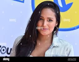 Amaris Ramirez's Instagram, Twitter & Facebook