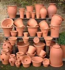 Pin By Brenda Silver On Achtertuinideeen In 2020 Terracotta Flower Pots Terracotta Plant Pots Clay Flower Pots