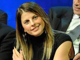 Guarda cosa ha scoperto katia serra (serrakatiagiu) su pinterest, la raccolta di idee più grande del mondo. Gfq8cevf8tgram