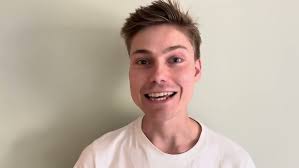 FAIRY DUST: Sam Todd Cast as "Barlow the Majestic"