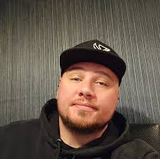 Ian Yoder's Instagram, Twitter & Facebook